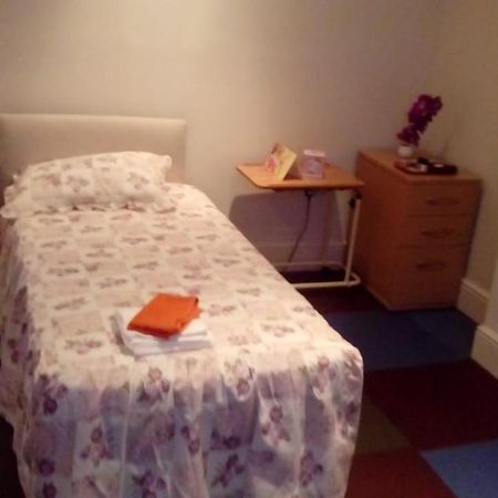 Carer 4 You Residential Home Upholland Екстериор снимка