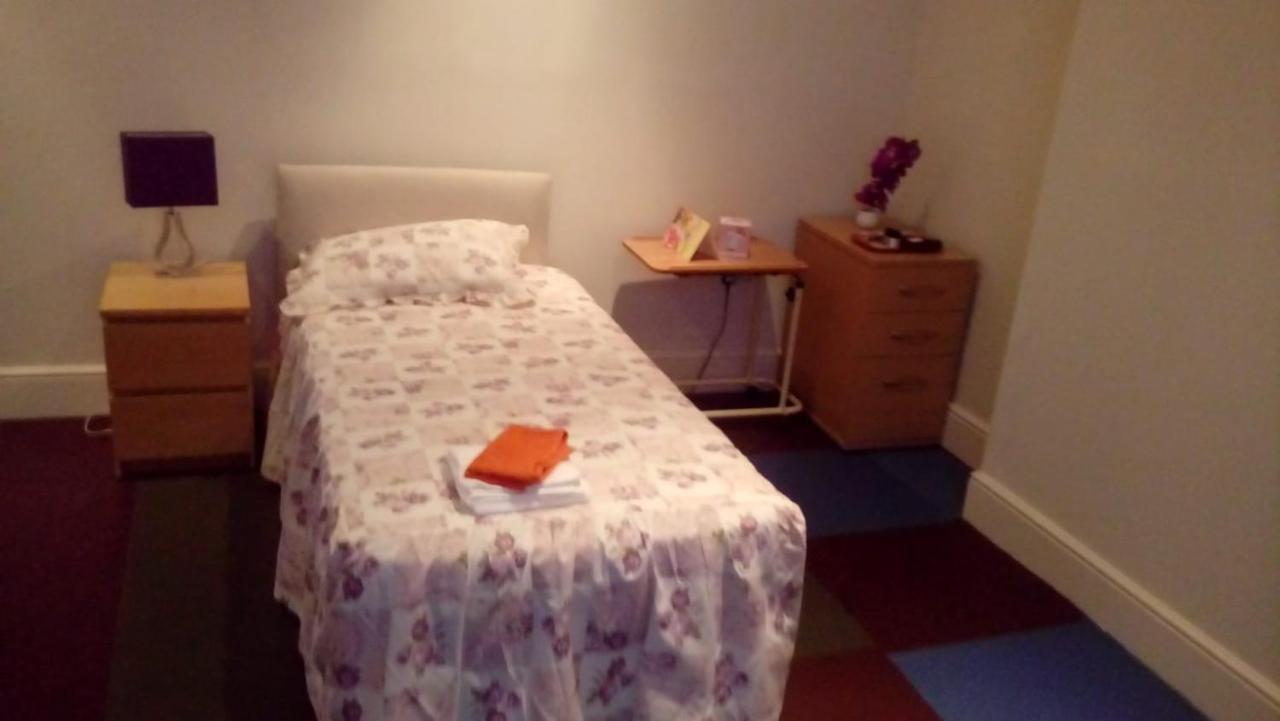 Carer 4 You Residential Home Upholland Екстериор снимка