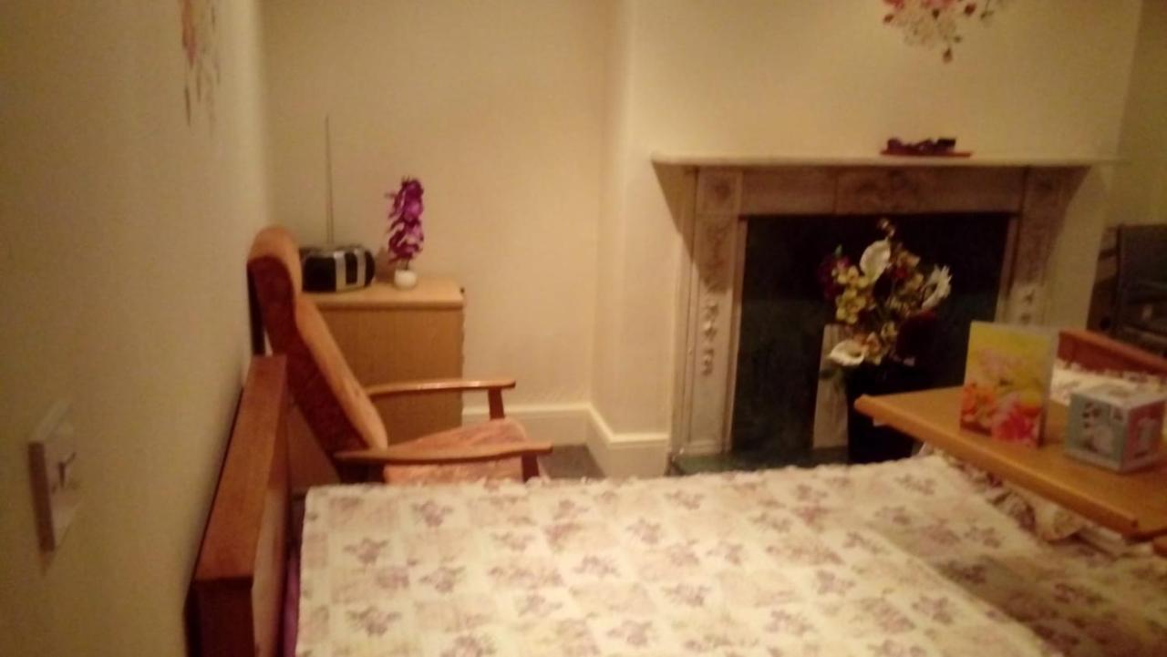 Carer 4 You Residential Home Upholland Екстериор снимка