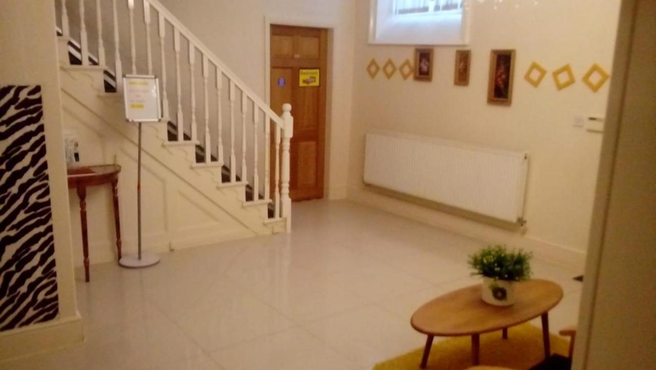 Carer 4 You Residential Home Upholland Екстериор снимка